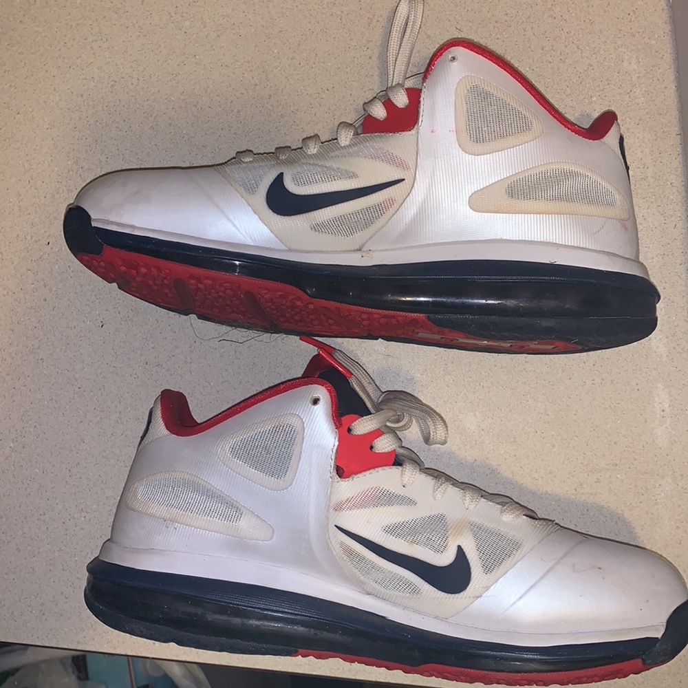 LeBron 9 Low - Picture 3 of 6